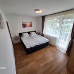 Petek Apartament